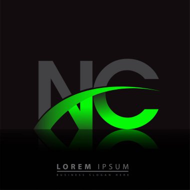 İlk harf NC logotype şirketi ismi yeşil ve siyah Swoosh tasarımı. iş ve şirket kimliği için vektör logosu.
