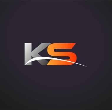 K.S. logotype şirketinin ilk harfi Gri ve Turuncu Swoosh tasarımı. Siyah arkaplanda izole.