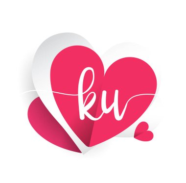 İlk logo harfi KU, kalp şeklinde kırmızı renkli, düğün davetiyesi için logo tasarımı, düğün adı ve iş adı..