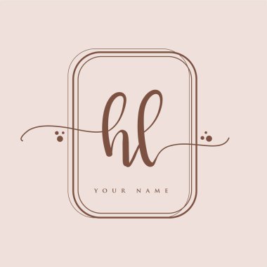 İlk el yazısı logosu. El yazısı harfleri. Logo markalaşması, kadın ve lüks logo tasarımı. Zarif arka planda izole edilmiş..