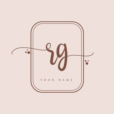 RG ilk el yazısı logosu. El yazısı harfleri. Logo markalaşması, kadın ve lüks logo tasarımı. Zarif arka planda izole edilmiş..