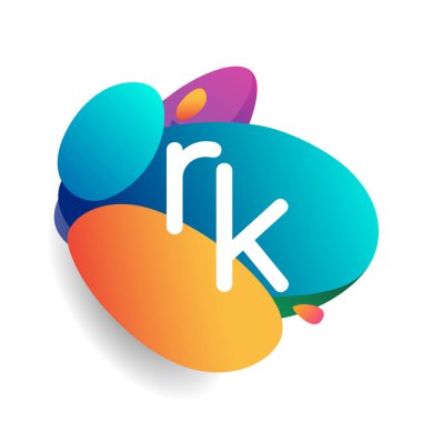 Renkli sıçrama geçmişi olan harf RK logosu, yaratıcı endüstri, web, iş ve şirket için harf kombinasyonu tasarımı.