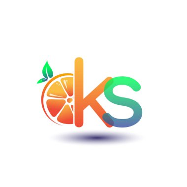 KS ilk harfi turuncu ve yeşil renkli logolar, taze meyve dükkanı için ilk logo veya taze meyve veya doğa ile ilgili herhangi bir şirket, vektör illüstrasyonu.