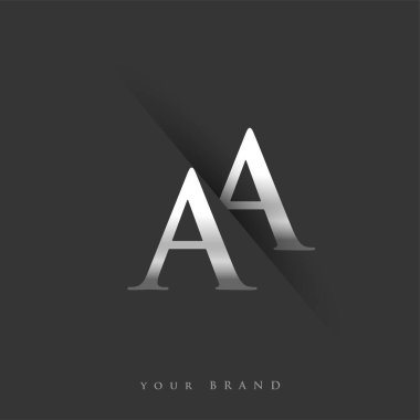Şirketin adı, gümüş rengi ve siyah arkaplan tasarımları için ilk logo harfleri AA. İş ve şirket kimliği için vektör logosu.