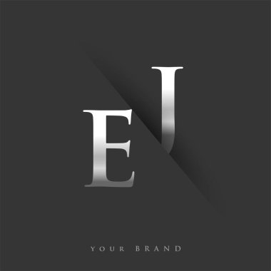Şirketin adı, gümüş rengi ve siyah arkaplan tasarımına ait ilk EJ logosu. İş ve şirket kimliği için vektör logosu.