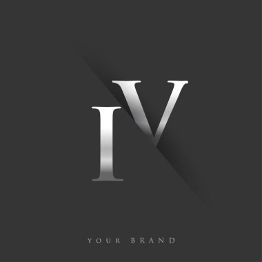 Şirketin adı, gümüş rengi ve siyah arkaplan tasarımının ilk harfi IV. İş ve şirket kimliği için vektör logosu.
