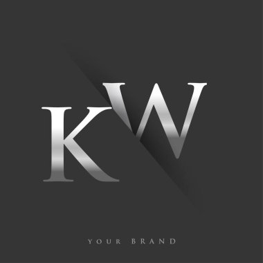 Şirketin adı için ilk harf KW, gümüş renk ve siyah arka planda / renk tasarımı. İş ve şirket kimliği için vektör logosu.