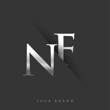 Şirketin adı, gümüş rengi ve siyah arkaplandaki çizgi tasarımı için NF harfinin ilk logosu. İş ve şirket kimliği için vektör logosu.