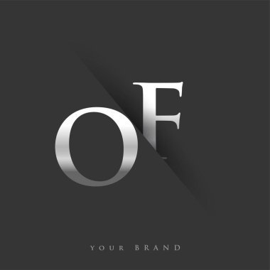 Şirket adı, gümüş rengi ve siyah arkaplan / renk tasarımı için ilk logo harfi. İş ve şirket kimliği için vektör logosu.