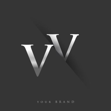 Şirketin adı, gümüş rengi ve siyah arkaplan tasarımının ilk logo harfleri VV. İş ve şirket kimliği için vektör logosu.