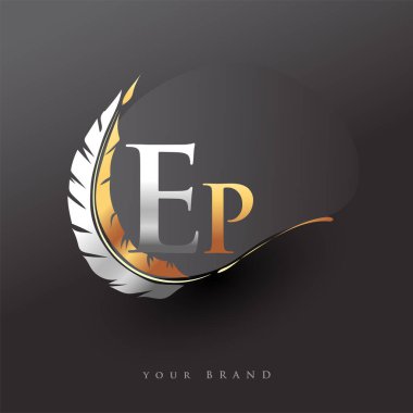 Tüylü Altın ve Gümüş Renkli ilk harf EP logosu, Şirket Adı için Basit ve Temiz Tasarım. İş ve Şirket İçin Vektör Logosu.