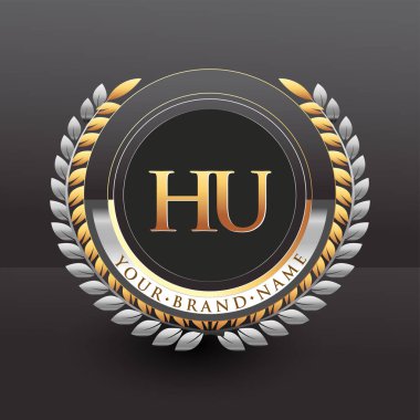 İlk logo HU harfi altın ve gümüş renkli defne ve çelenk, iş ve şirket kimliği için vektör logosu..