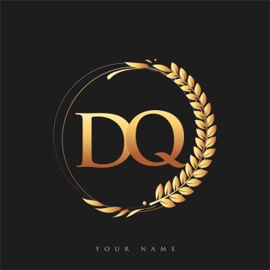 Logo DQ harfinin altın rengi defne ve çelenk, iş ve şirket kimliği için vektör logosu..