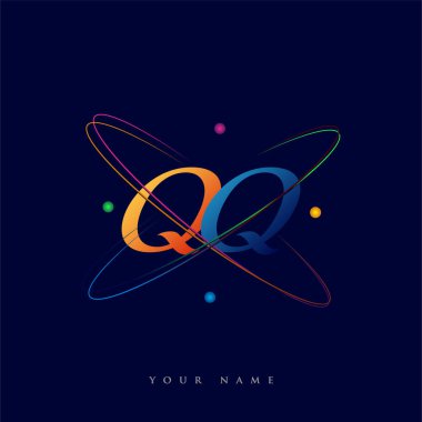 İlk harf QQ logotype bilim simgesi mavi, kırmızı, yeşil ve sarı swoosh tasarımı. iş ve şirket kimliği için vektör logosu.