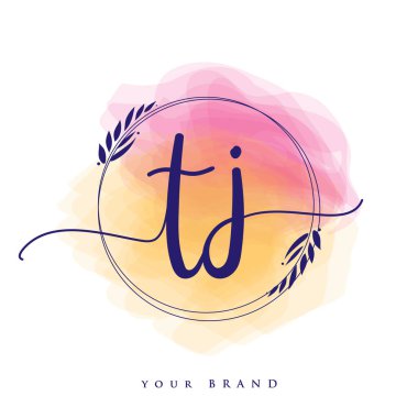 TJ El yazısı logosu. El yazısı harfleri. Logo damgası, kadın ve lüks logo tasarımı. Renkli suluboya arka planda izole edilmiş..