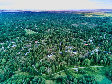 Kopparmora, Stockholm 'ün biraz dışında yazlık evleri ve villaları olan bir bölge.