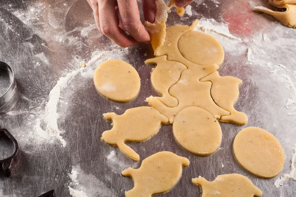 烤饼干在家的过程 — 图库照片