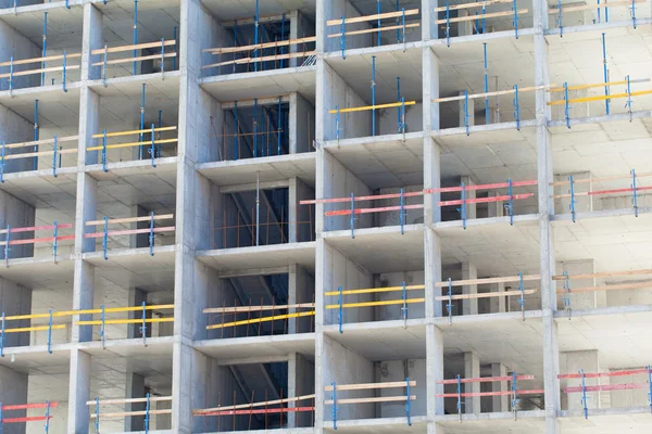 Construcción de una casa de apartamentos — Foto de Stock