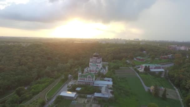 St. Panteleimons Katedrali Kiev havadan görünümü — Stok video