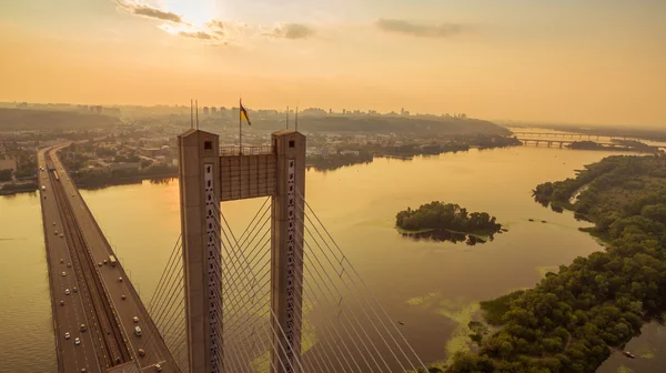 South Bridge Flygfoto i solnedgången. — Stockfoto