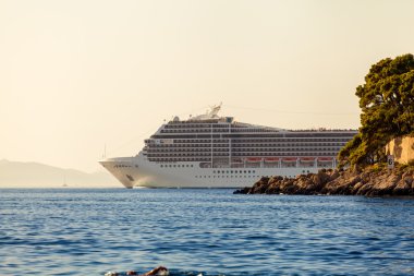 Dubrovnik bağlantı noktası yelken lüks yolcu gemisi.