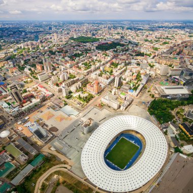 Olimpiyat Stadyumu'na ve Kiev şehrin havadan görünümü. Ukrayna.