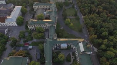 Kiev Üniversitesi Kpi eski binasının havadan görünümü, Ukrayna.