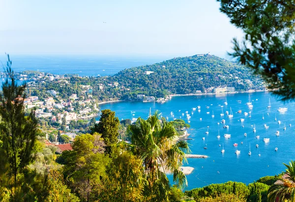 Charming Bay na Cote dAzur em Villefranche-sur-Mer, França . — Fotografia de Stock