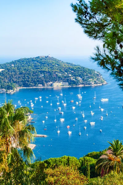 Charming Bay na Cote dAzur em Villefranche-sur-Mer, França . — Fotografia de Stock