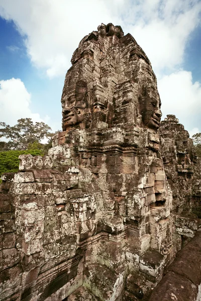 Statue of Bayon temple — Stock Photo, Image