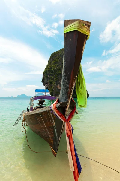 Tropikalna plaża, andaman morze, Tajlandia — Zdjęcie stockowe