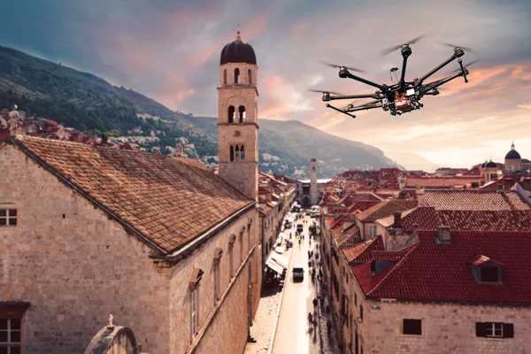 Octocopter, helikopter, uçak — Stok fotoğraf