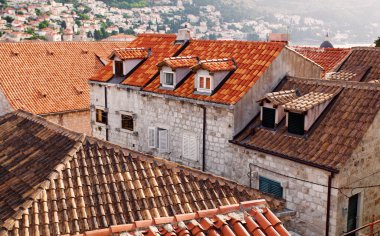 Tarihi kentin çatıları