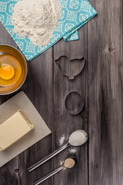 Zutaten für den Teig und das Backen. Ostern — Stockfoto