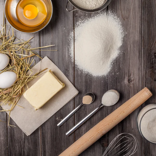 Ingredientes para la masa y la cocción. Semana Santa — Foto de Stock