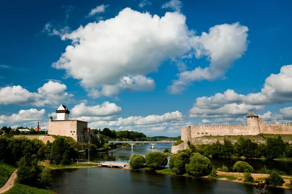 Castle of Herman and Ivangorod fortress — Stock Photo, Image