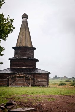 Eski vintage ahşap kilise Novgorod