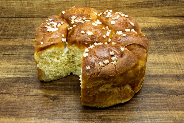 Wit brood met segmenten van suiker — Stockfoto