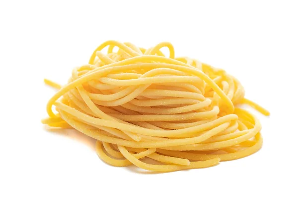 Färsk Okokt Spaghetti Pasta Isolerad Vit Bakgrund — Stockfoto