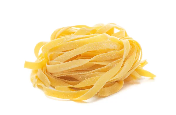 Pasta Pappardelle Huevo Color Fresco Aislada Sobre Fondo Blanco — Foto de Stock