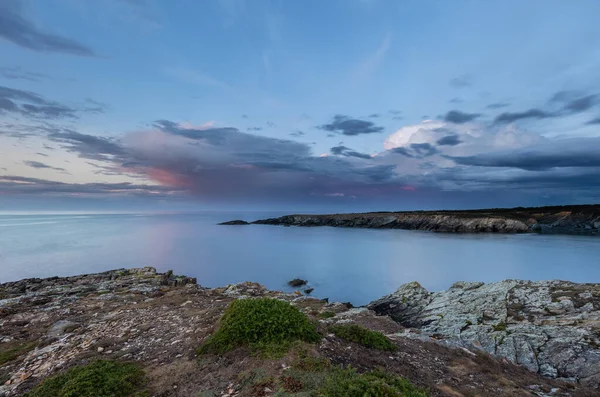 Tor Ewolucja Burzy Spektakularnymi Chmurami Tęczą Zachodem Słońca Wybrzeżu — Zdjęcie stockowe
