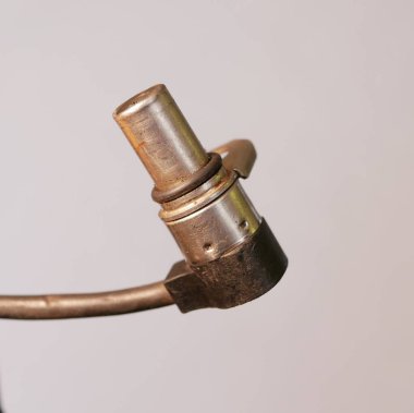 ABS sensörü. Araç tekerleği hız sensörü. Manyetik sensör. Arabanın ayrıntıları. Kilit önleyici fren sistemi. Elektronik araba güvenlik sistemi.