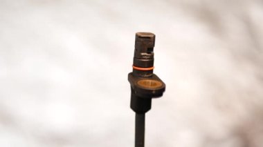 ABS sensörü. Araç tekerleği hız sensörü. Manyetik sensör. Arabanın ayrıntıları. Kilit önleyici fren sistemi. Elektronik araba güvenlik sistemi.