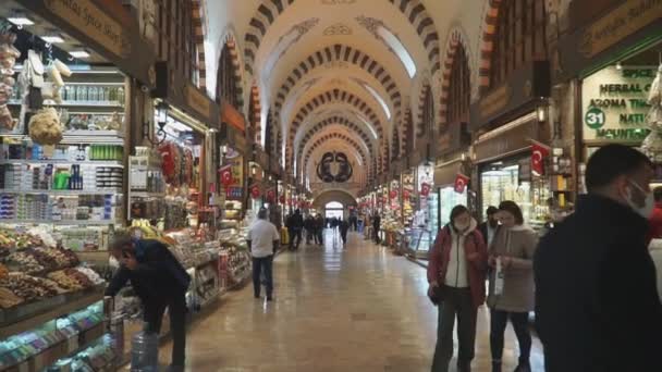 Diferentes Lojas Lojas Pessoas Dentro Bazar Especiarias Egípcio Distrito Eminonu — Vídeo de Stock