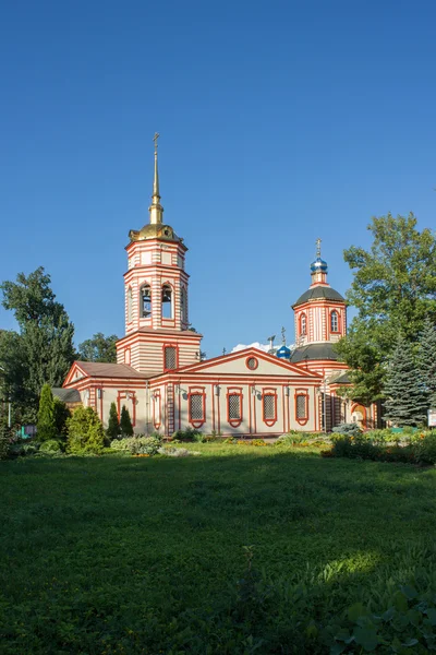 Tempel der Erhöhung des Kreuzes in altufievo. Moskau, 1763 — Stockfoto