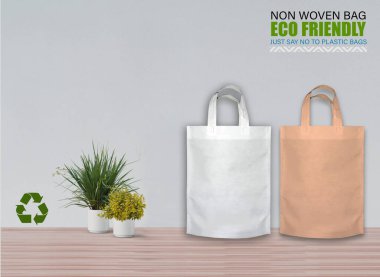 Boş Mokup Poşetler Masada beyaz arkaplan ile izole edildi. ECO torbaları. Metin için Boşluğu Kopyala.