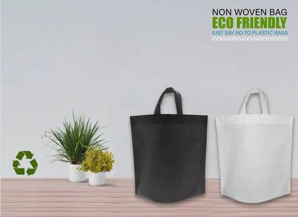 Bolsas Mockup Vacías Aisladas Mesa Con Fondo Blanco Bolsas Eco — Foto de Stock