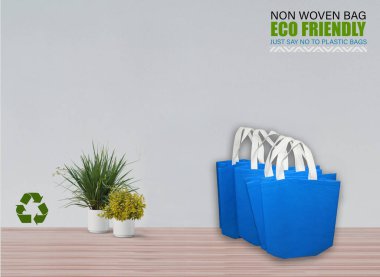 Boş Mokup Poşetler Masada beyaz arkaplan ile izole edildi. ECO torbaları. Metin için Boşluğu Kopyala.