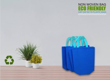 Boş Mokup Poşetler Masada beyaz arkaplan ile izole edildi. ECO torbaları. Metin için Boşluğu Kopyala.