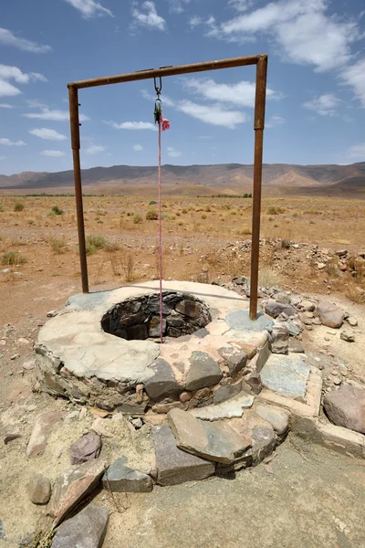 Water well in Sahara Desert, Morocco — Stock Photo, Image